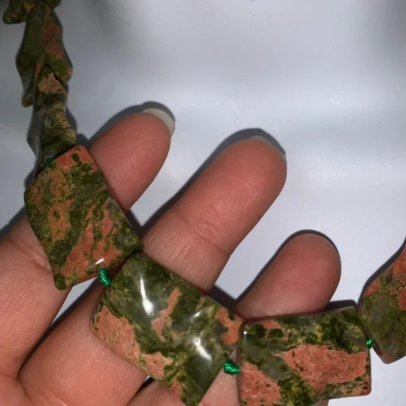 Necklace Natural Unakite Gemstone necklace - Picture 3 of 7